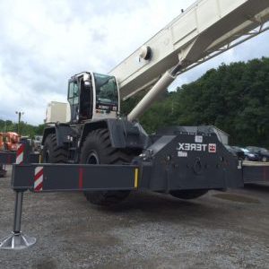Terex RT670